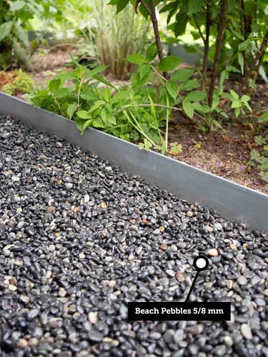 Multi-Edge ADVANCE Verzinkt verlegt mit Beach Pebbles Schwarz 